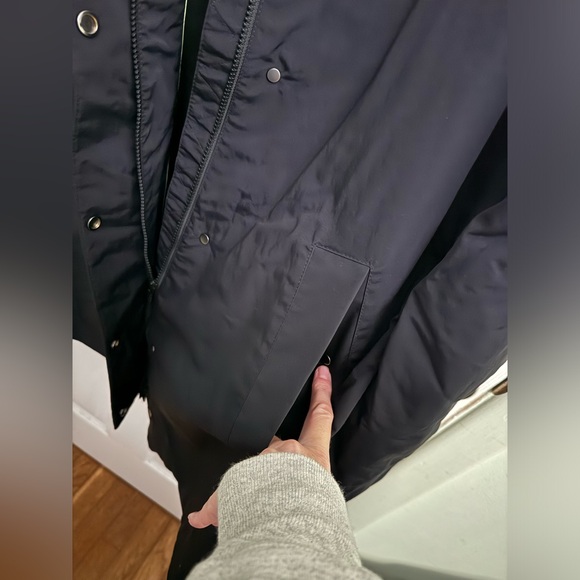 Athleta Forecast Rain Shell - Picture 7 of 8